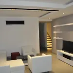 Q ホテル