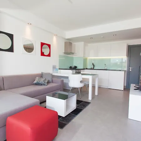 Q Aparthotel