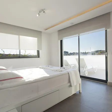 Q Ξενοδοχείο 5*