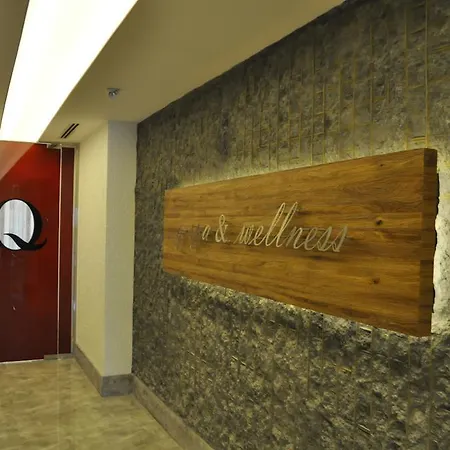 Aparthotel Q 5*