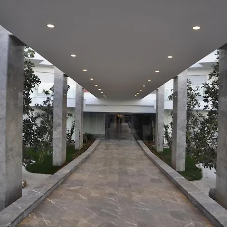 Q Aparthotel